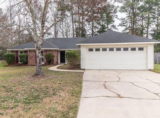 5549 Saratoga Dr, Columbus, GA 31907
