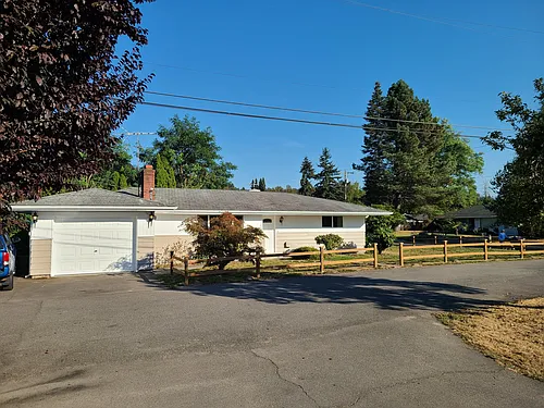 1821 E Main St Photo 1