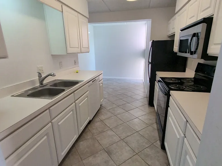 3401 Townsend Blvd — Photo 6