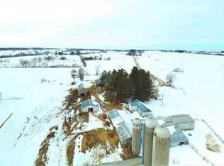 E8335 Browns Ln, Viroqua, WI 54665