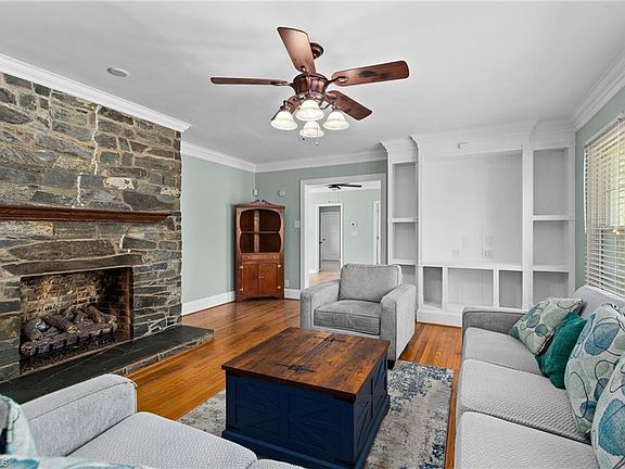 4th image of 120 Shaw St