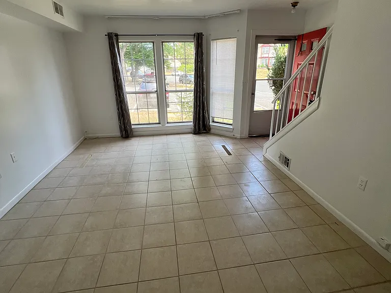 3665 Tavern Way — Photo 31