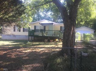 109 Skyland Dr E, Locust Grove, GA 30248