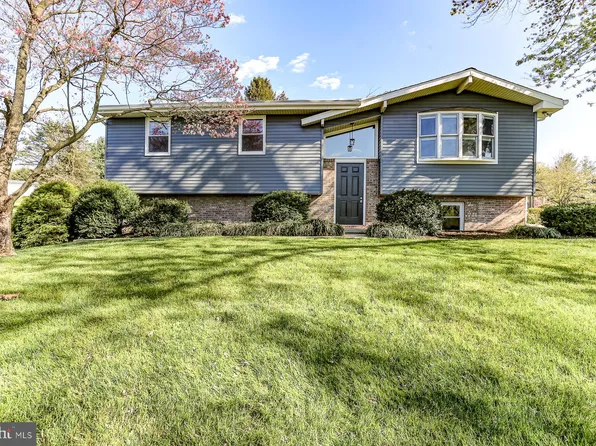 140 Carol Dr, Washington Boro, PA 17582