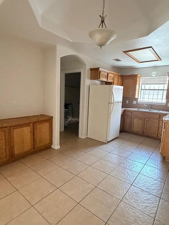 803 W Emerald Dr Unit D — Photo 2