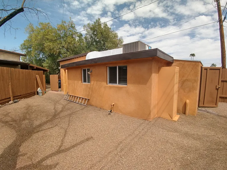 4630 E Lester St — Photo 2