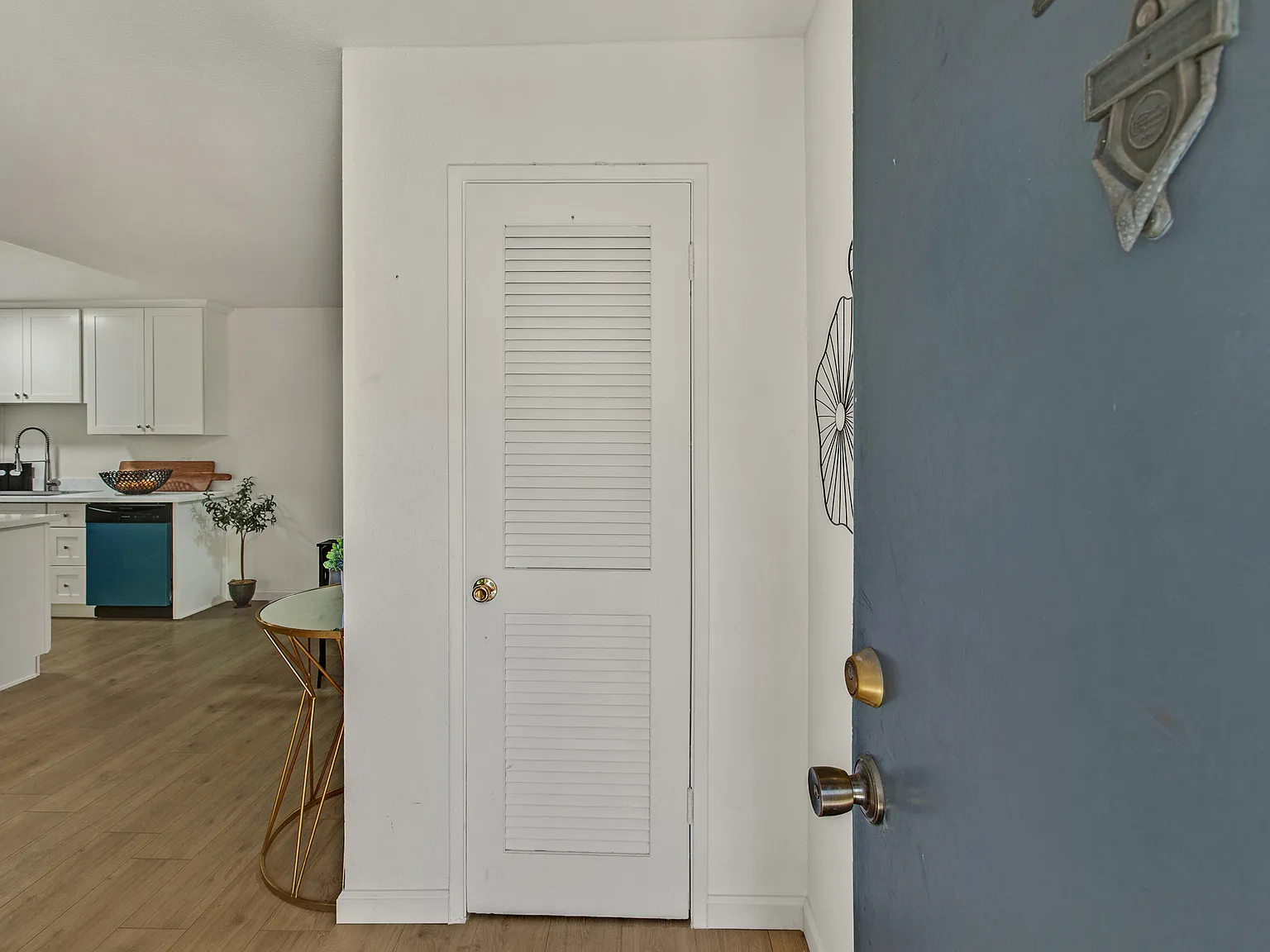 1 bed, 777 sqft, $2,700 — Photo 2