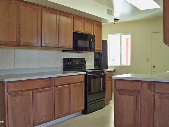2nd image of 10772 W Crosby Dr