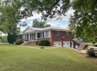 1125 Timber Ridge Rd, Charlotte, TN 37036