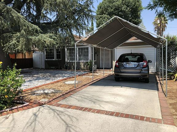 2nd image of 22447 Clarendon St