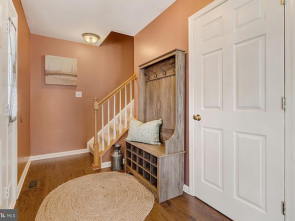 3rd image of 11879 Poland Ct