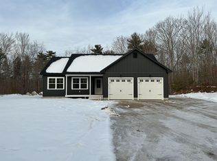 17 Murray Drive, Raymond, ME 04071