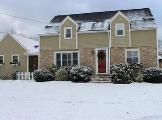 51 Locust St, Oxford, MA 01540