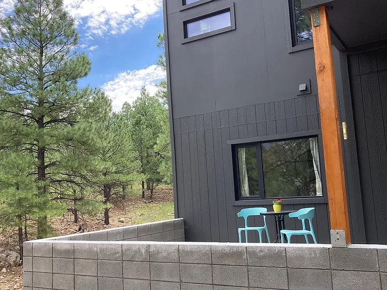 1070 N Amberwood St #B — Photo 10