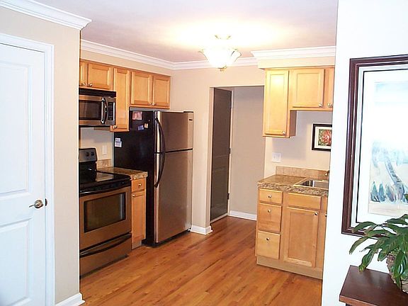 3rd image of 10 N Ogden St APT 106