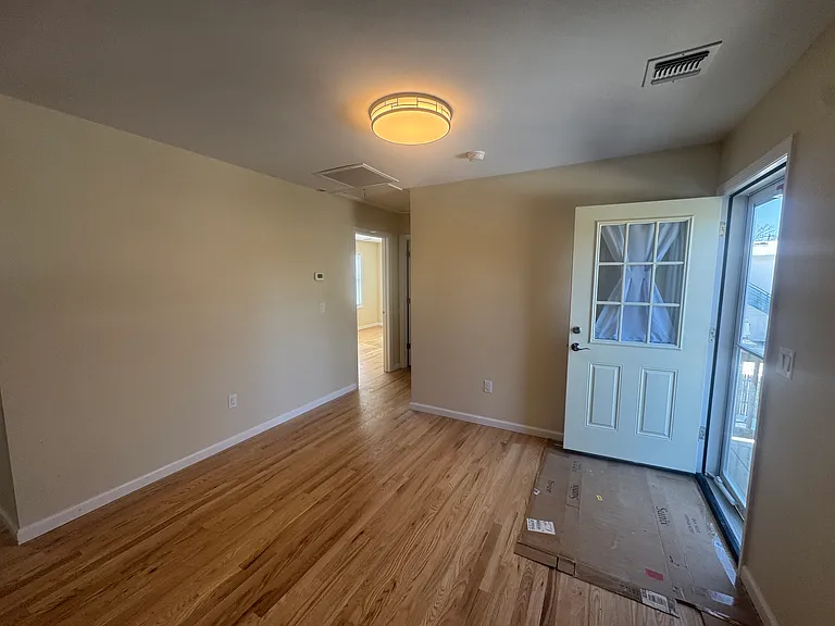 Spinner Ln — Photo 4