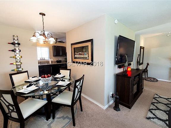 4th image of 118 Greenbriar Townhouse Way