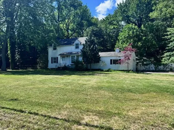399 Middlesex Ave, Colonia, NJ 07067