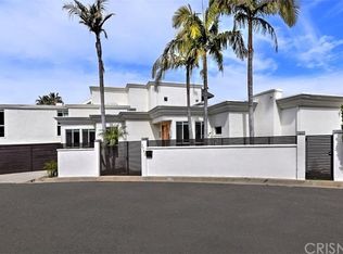 3740 Debstone Ave, Sherman Oaks, CA 91423