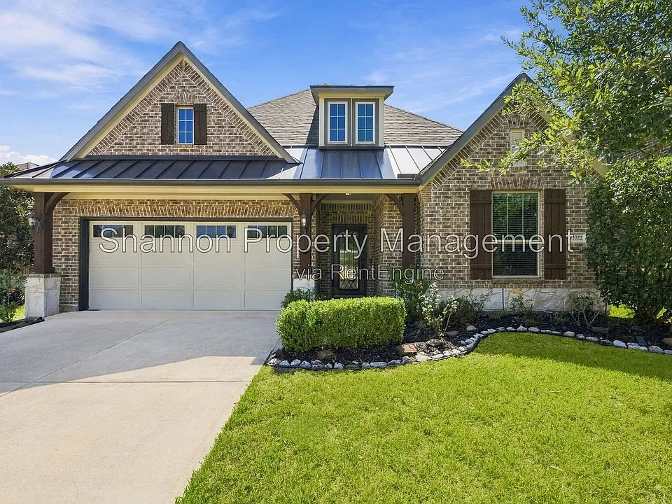 11022 Sarah Bluff Ln