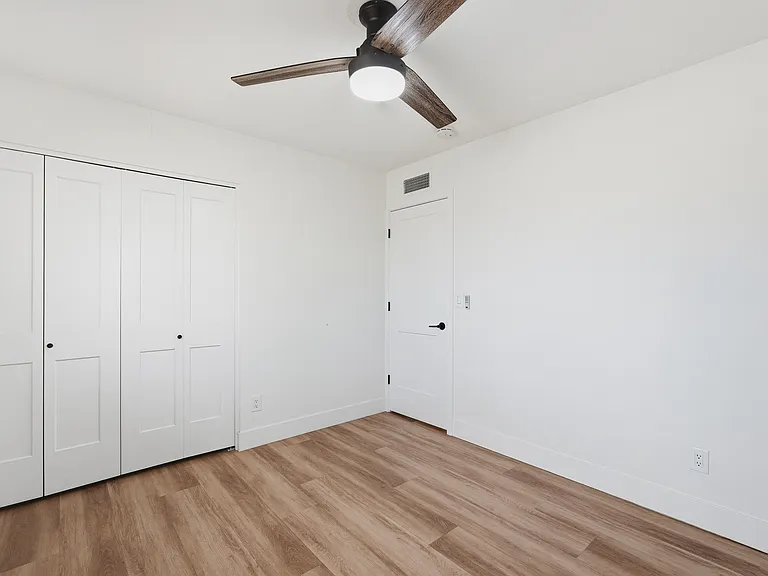 1034 E Hermosa Dr — Photo 20