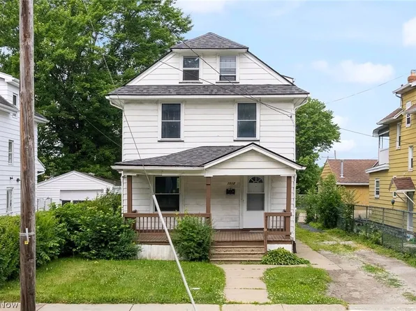 1012 Brown St, Akron, OH 44301