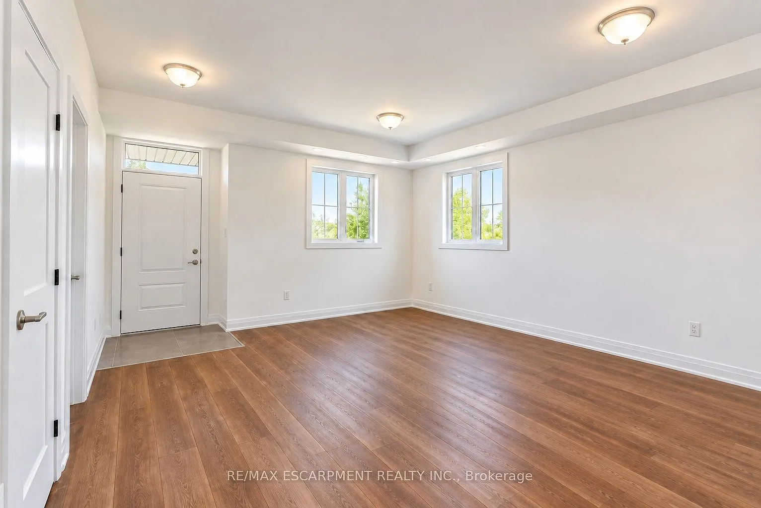 2 bed, $2,850 — Photo 2