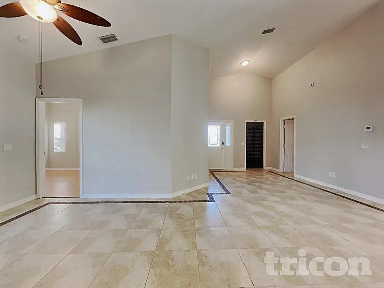 229 Lookout Dr — Photo 6