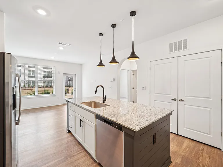 Colina Hillside — Photo 103