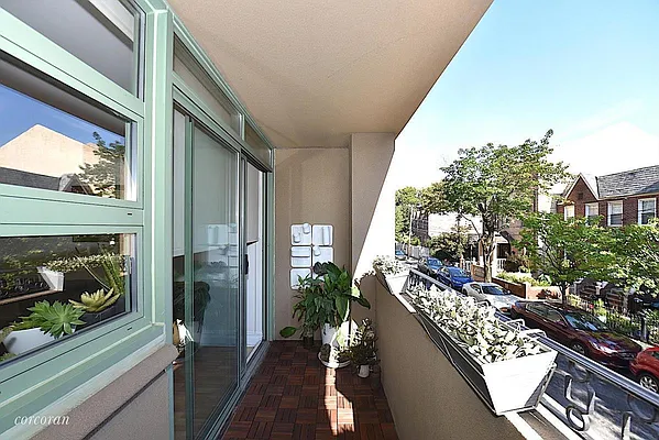 Rented by Corcoran | media 21