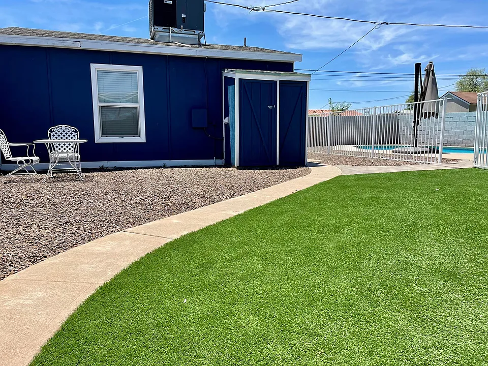 1739 E Granada Rd