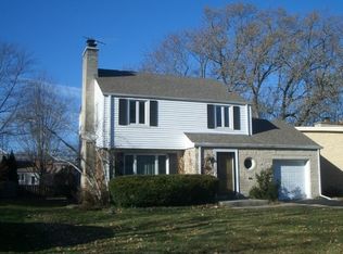 9338 Harding Ave, Evanston, IL 60203