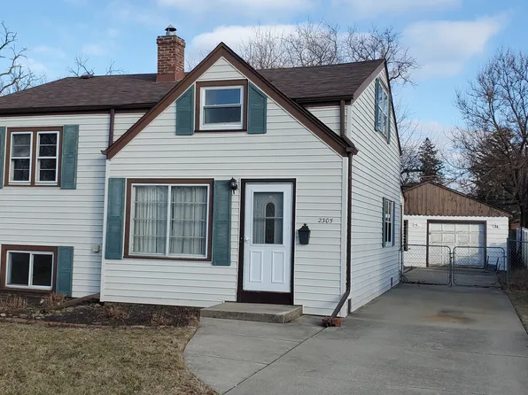 2305 S 15th Ave, Broadview, IL 60155