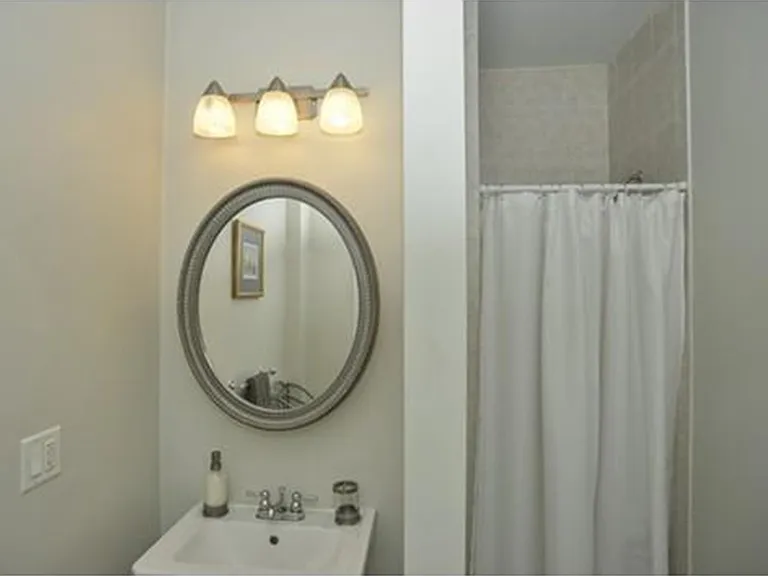 21 Aldrich St — Photo 4