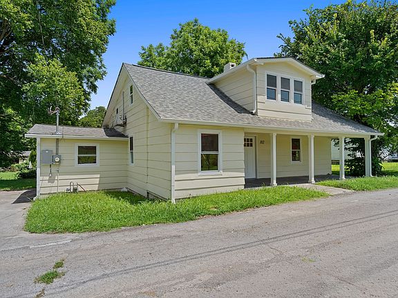 2nd image of 102 Lowe St