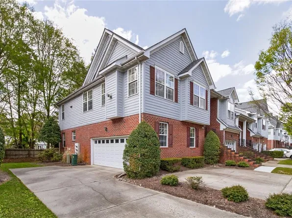 612 Estates Way, Chesapeake, VA 23320