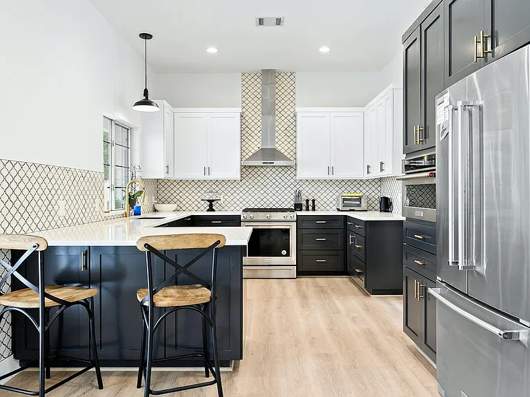 1604 Cliffwood Dr — Photo 11