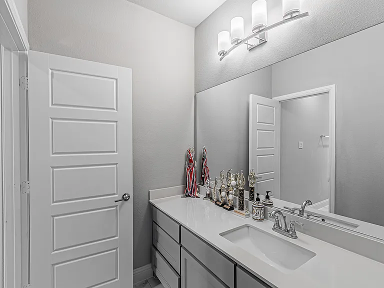 13237 Jonata St — Photo 30