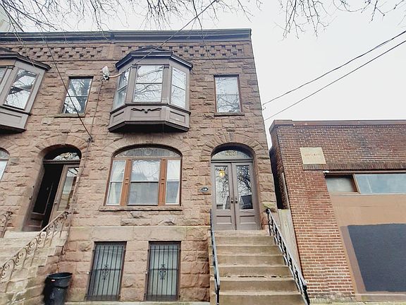 3rd image of 222 Elm St #2