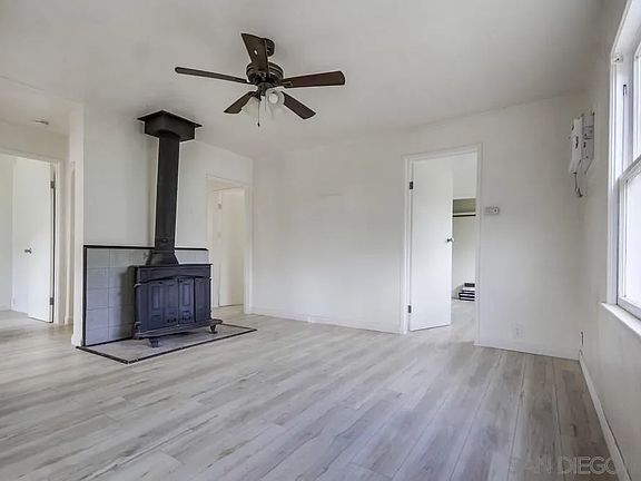 2nd image of 15672 Mountain Valley Pl
