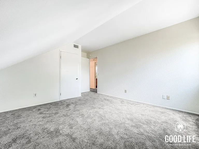 340 Penrod Ct — Photo 19