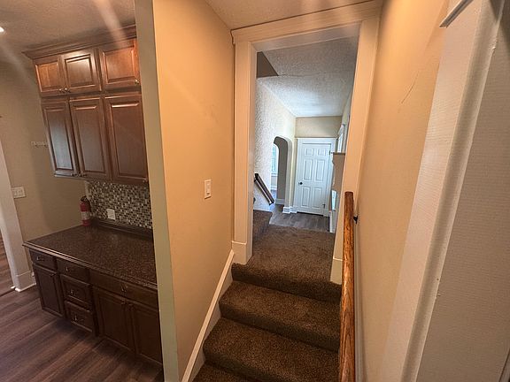 5th image of 345 Lasalle Ave