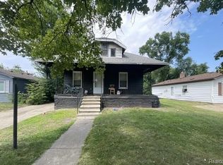 1317 E Muir Ave, Hazel Park, MI