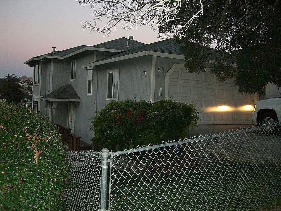 2nd image of 601 Lake Ave