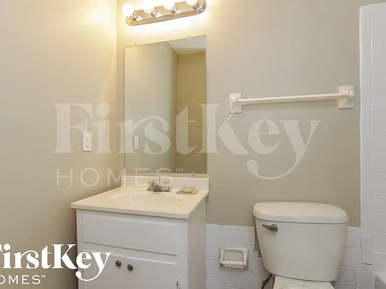 4321 Castle Heights Dr — Photo 11