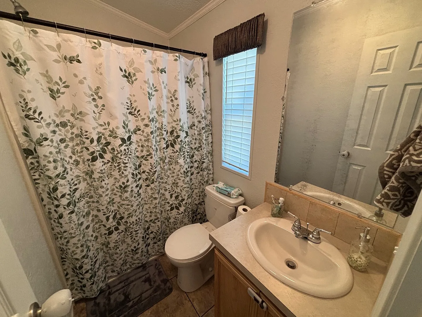 209 NW 3rd St — Photo 4