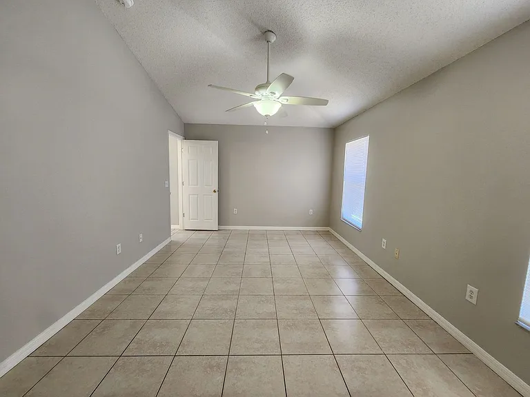 1605 Redfin Dr — Photo 14