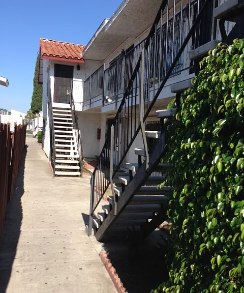 4162 Estrella Ave — Photo 15