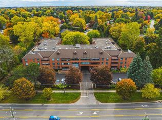 150 Wilson St #215, Ancaster, ON