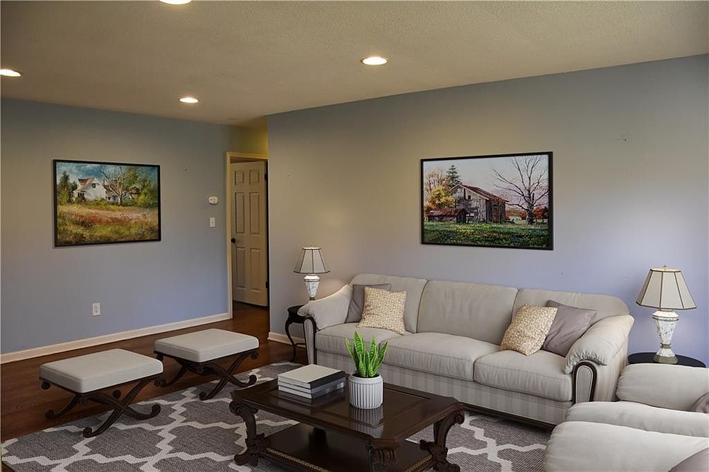 4950 Outlook St, Mission, KS 66202 Zillow